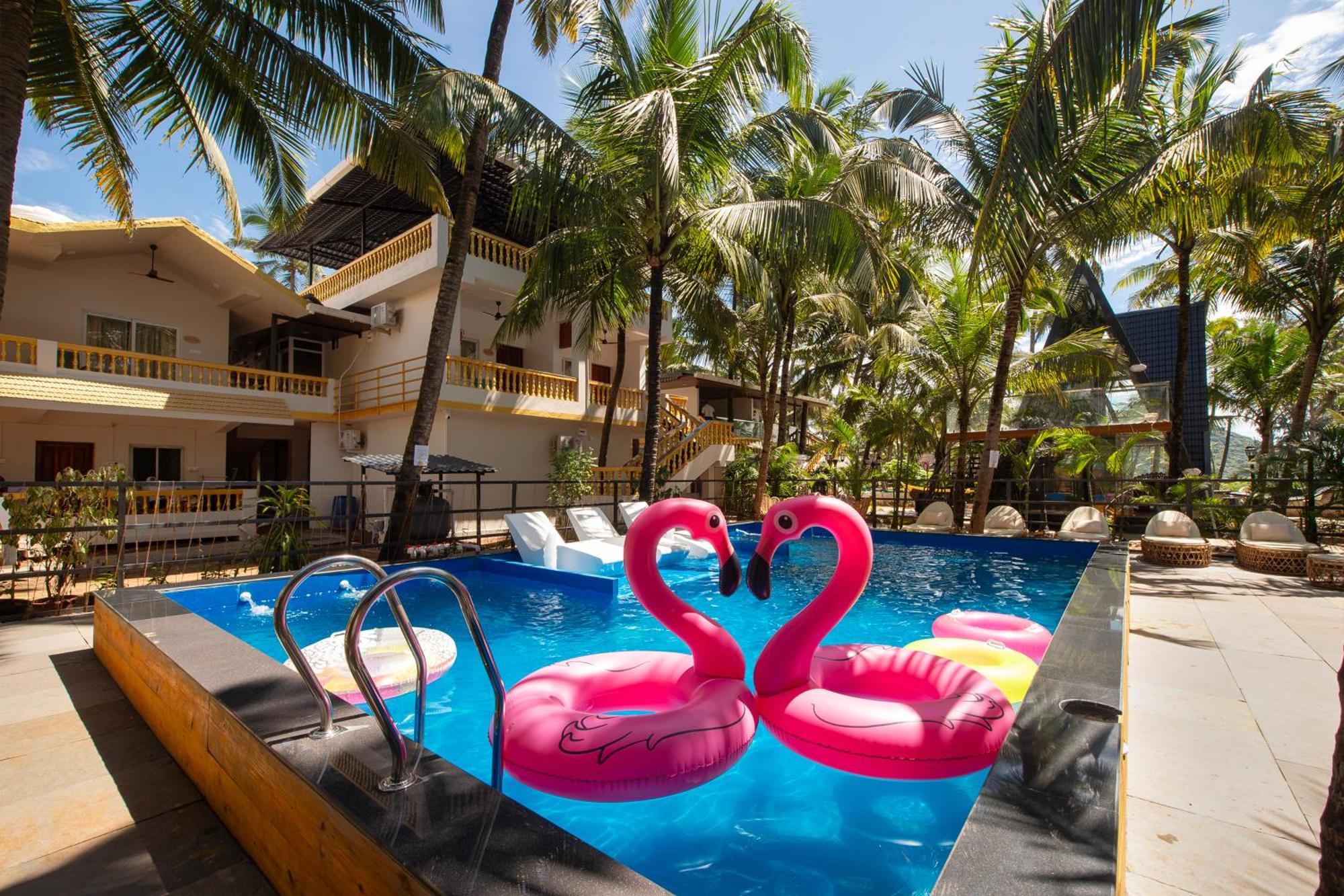 The Rose Goa Beach Resort Агонда Экстерьер фото